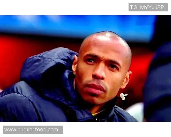 中国足球明星肖像解析:他们的成就与影响力在绿茵场上的传奇故事 中国足球明星肖像解析:他们的成就与影响力在绿茵场上的传奇故事