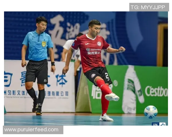 深圳足球队强势领跑杯赛积分榜61分稳居第一 深圳足球队强势领跑杯赛积分榜61分稳居第一